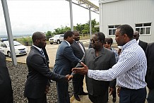 En visite à Malabo en Guinée-Equatoriale : le couple Bédié impressionné par un centre gazier pétrolier