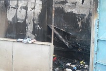  Incendie, hier, à Aboboté : Le marché ravagé par le feu