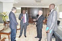 Le ministre Cissé Bacongo accorde une audience à l’ambassadeur suisse