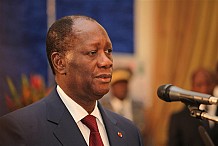 Crash Air Algérie : le président ivoirien rend hommage aux victimes