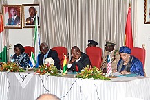 Communiqué conjoint des chefs d’Etat et de gouvernement de l’union du fleuve Mano pour la lutte contre l’épidémie de fièvre à virus Ebola en Afrique de l’Ouest