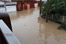  Une forte pluie inonde des quartiers de Ferkessédougou, des dégâts mineurs constatés
