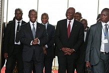 Le Chef de l’Etat a regagné Abidjan après avoir rendu une visite de courtoisie et d’amitié au Président Blaise COMPAORE, à Yamoussoukro.