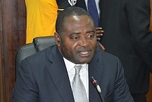 Côte d'Ivoire : Les bacheliers 2014 feront une année probatoire en Anglais et en informatique, annonce le ministre Gnamien Konan