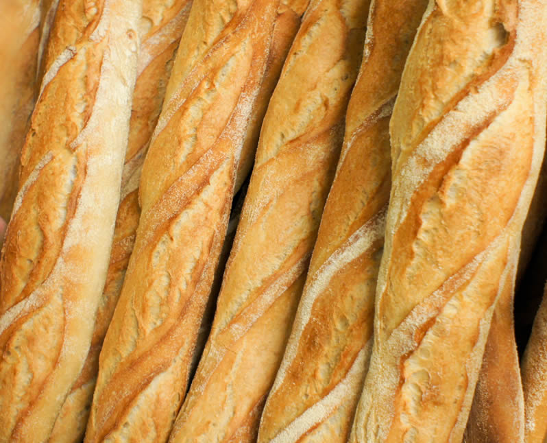 France : Il fait une macabre découverte dans sa baguette ...