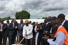 Ouattara lance les travaux de bitumage d’axes routiers dans le Woroba

