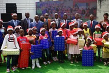 Des centaines d'enfants comblés de cadeaux par le Trésor et de la comptabilité publique