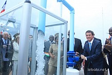 Les Premiers ministres Duncan et Valls inaugurent l’usine de production d’eau potable d’Adonkoi (Anyama)
