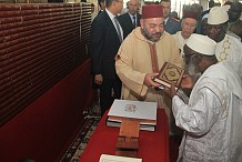 Environ 10 000 corans offerts à la communauté musulmane de Côte d’Ivoire par Mohammed VI
