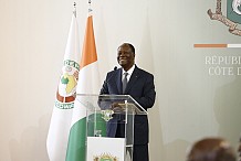 Alassane Ouattara invite les patrons de presse à ‘’traiter avec dignité’’ leurs employés
