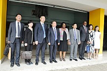 Des émissaires chinois au parlement ivoirien pour échanger sur la construction d’infrastructures