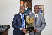 Le meilleur journaliste ivoirien «désormais condamné à la qualité et à l'excellence»