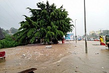 L'économie d'Abidjan au ralenti à cause de la pluie diluvienne
